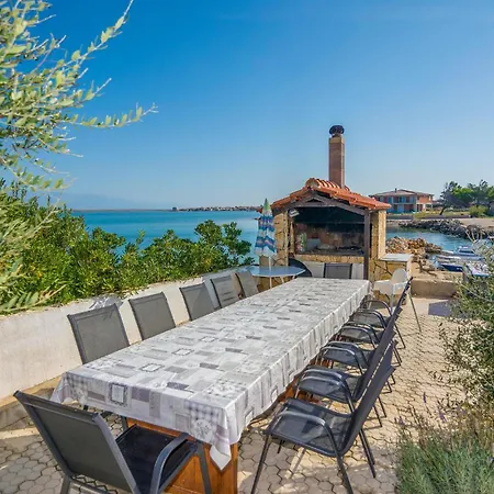 Gorgeous In With House Sea View *